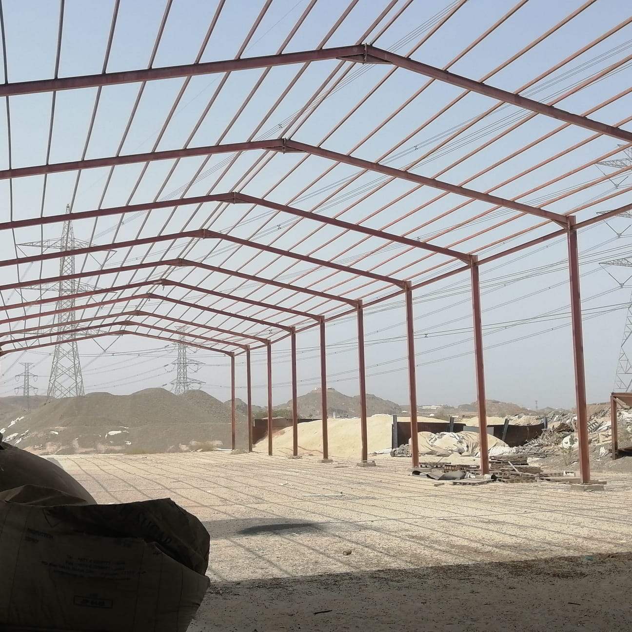 خطوات بناء الهنجر من الفكرة إلى التسليم